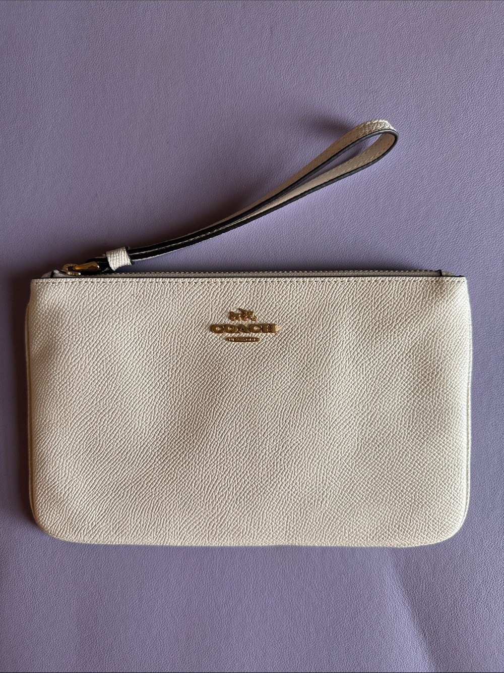 Coach Pebbled Leather Wristlet | White with Gold Hardware Top Zip Clutch Wallet